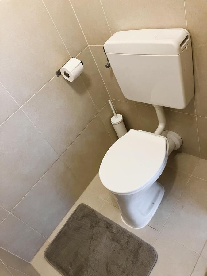 Aspern Nationalpark Apartment Vienna Luaran gambar